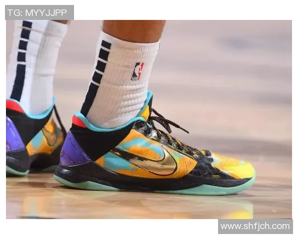 《聚焦足球场：盘点世界顶级后卫球星上脚的创新战靴》