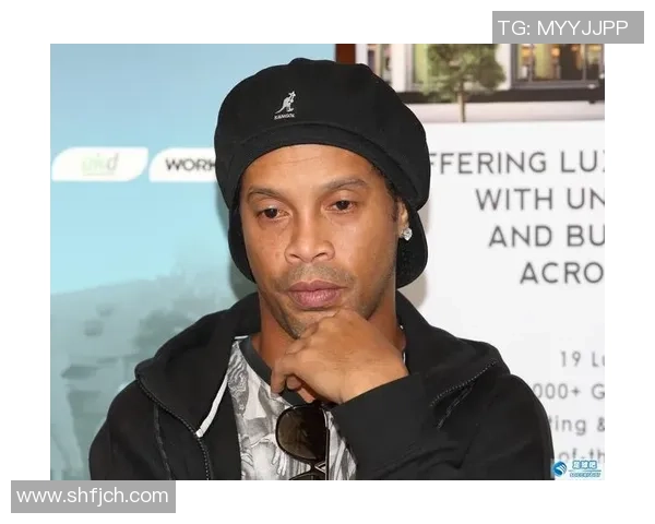 彩泥艺术创作足球巨星小罗形象的制作与技巧解析