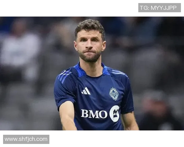 穆勒的绿茵传奇与无声杀手本色展现他独特的进球艺术