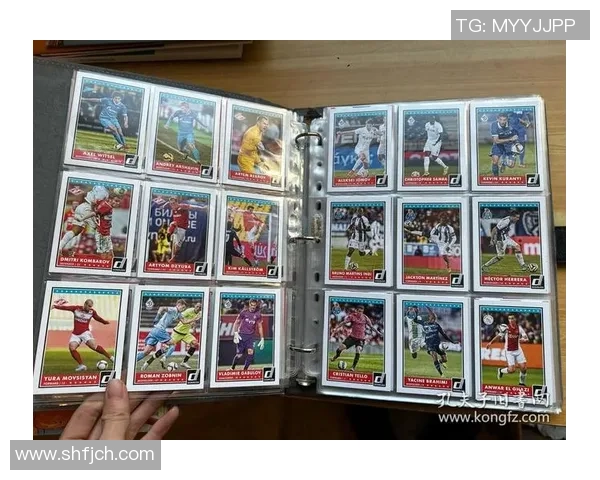 足球明星卡的魅力与收藏价值揭秘 这些足球球星卡你一定不能错过